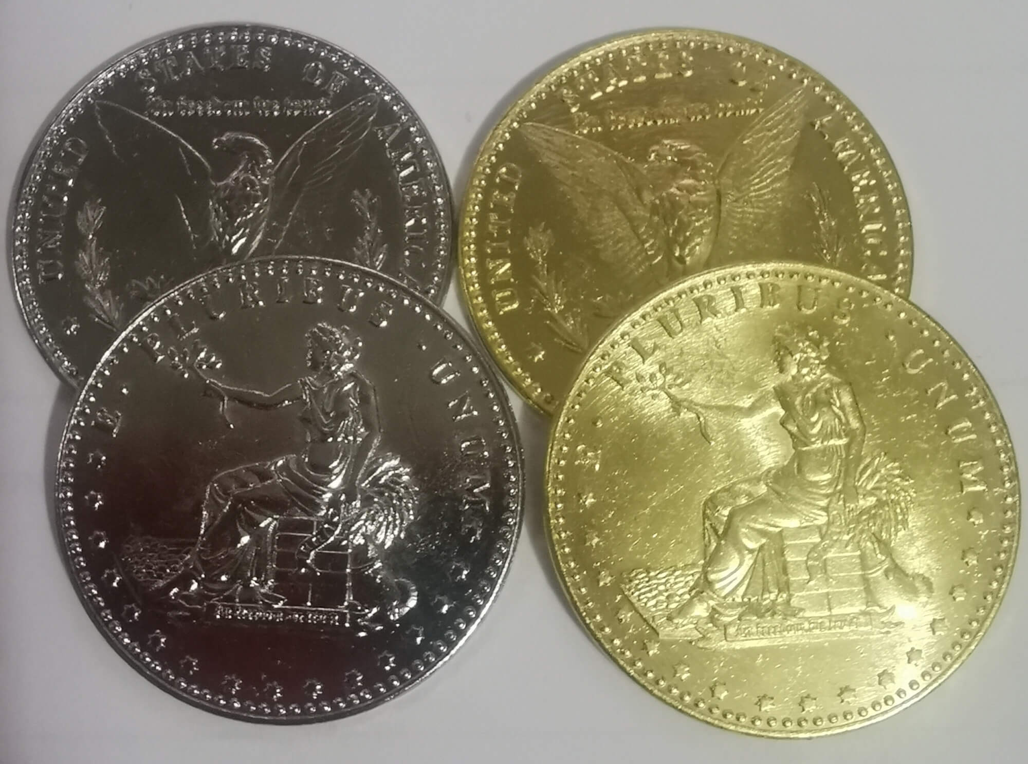 IMG 20251107 182151 scaled Western Dollar – kovová replika historické mince Western Dollar – kovová replika historické mince - Obrázek 3